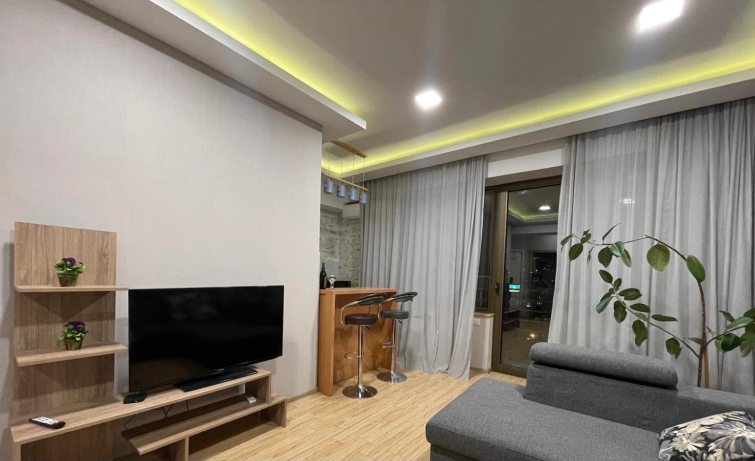 Veranda Tiflis Exterior foto