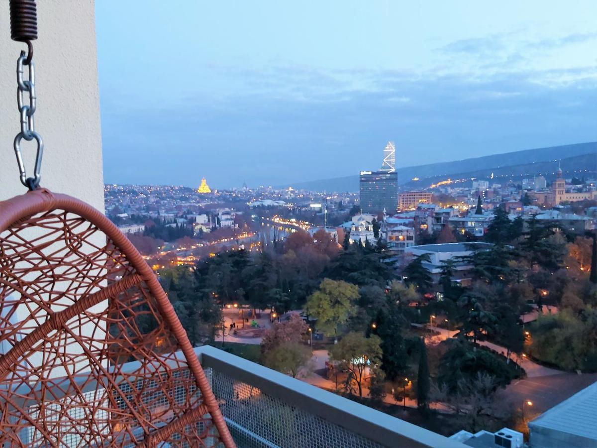 Veranda Tiflis Exterior foto