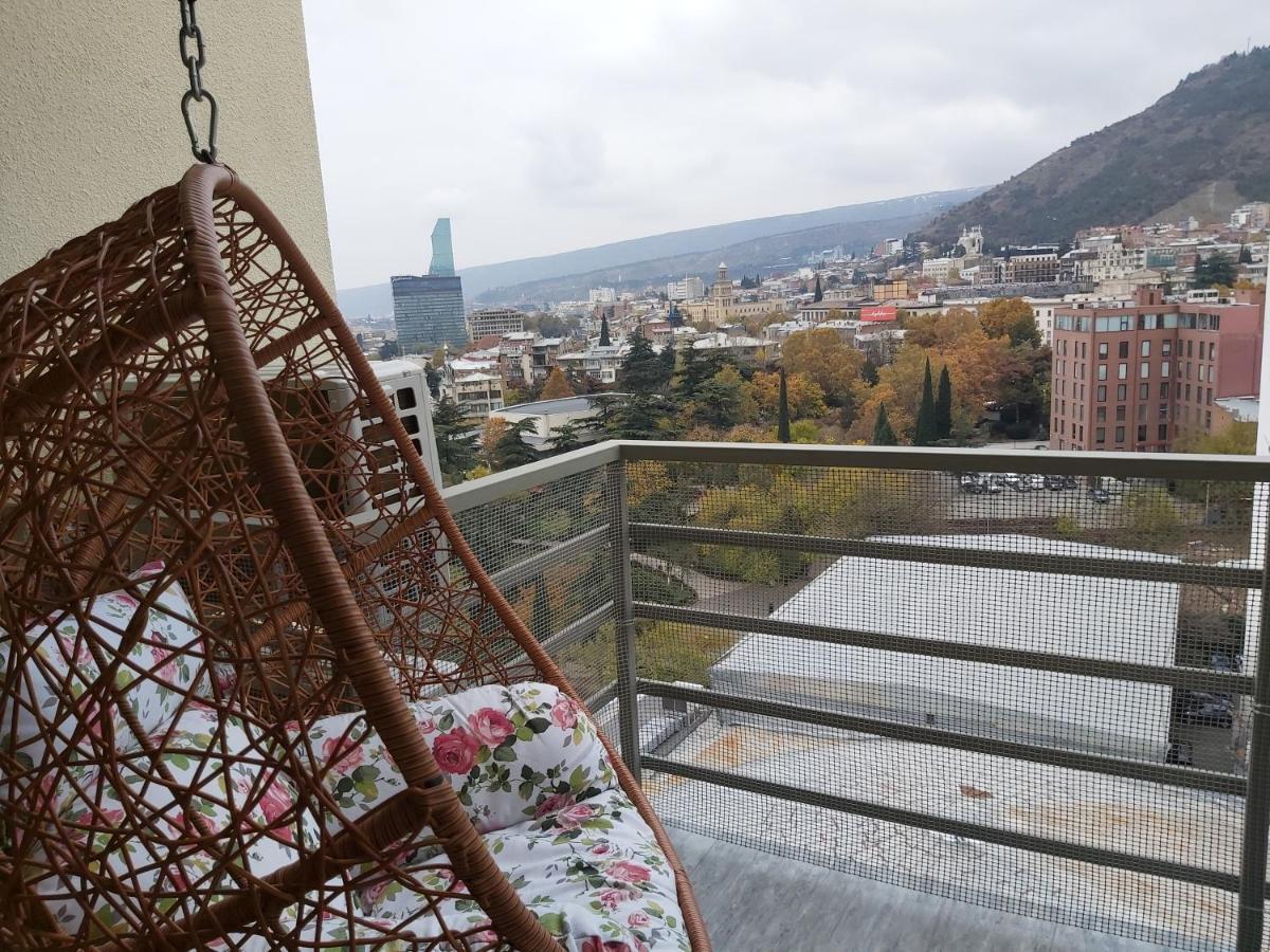 Veranda Tiflis Exterior foto
